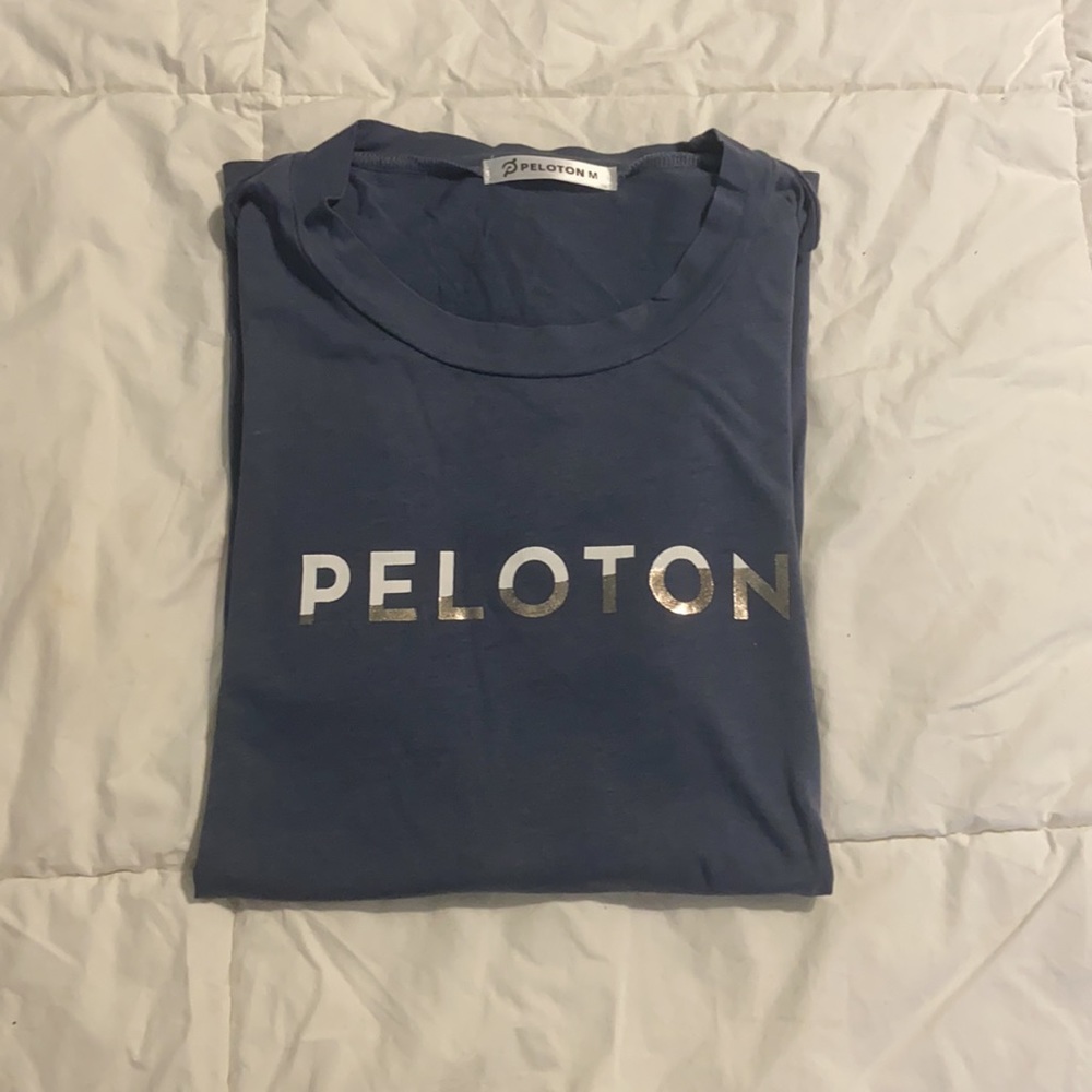 Medium Peloton loose fit tshirt